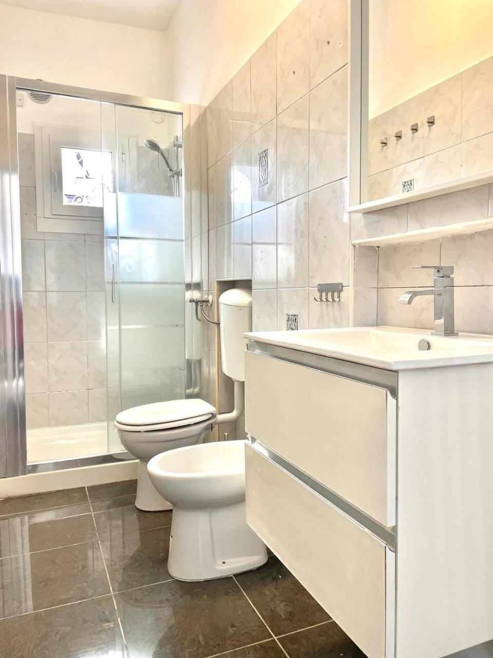 Skyscraper 11 Apartment Чинизело Балсамо Екстериор снимка